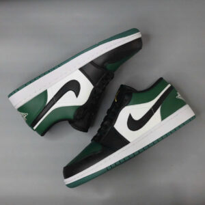 Giày Nike Air Jordan 1 Low GS ‘Green Toe
