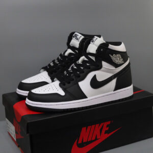 Nike Air Jordan 1 High Panda Like Auth